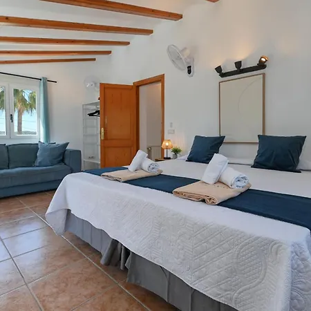 Les Carrasquetes Villa